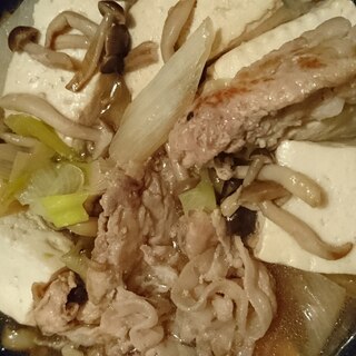 しめじとネギで♪水切り不要の肉豆腐